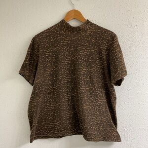 Designs by lane bryant Shirt animal print turtleneck short sleeve size 14/16